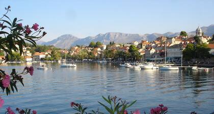 Beach Front Villa a Stone Throw Away From the sea