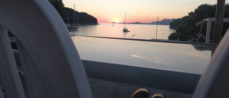 Villa, letti multipli | Balcone