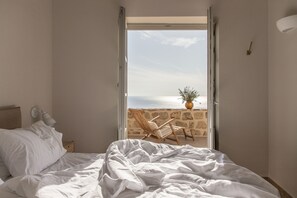 2 bedrooms, premium bedding, in-room safe, individually decorated