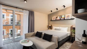 Studio | 1 bedroom, premium bedding, in-room safe, iron/ironing board