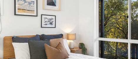 5 chambres, fer et planche à repasser, Wi-Fi gratuit, draps fournis