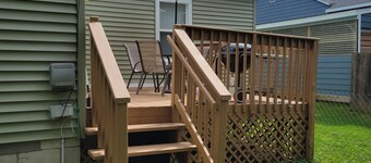 Dog-Friendly, Fenced-In Backyard, Close to Downtown, Quiet Neighborhood