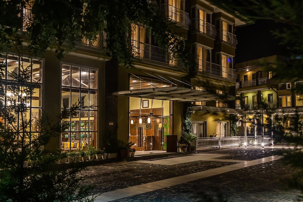 The Fern Brentwood Mussoorie, Series by Marriott