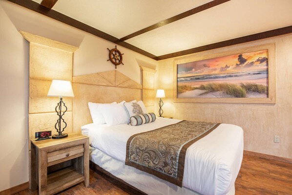 1 غرفة نوم ومكتب وستائر تعتيم ومكواة/لوح كي