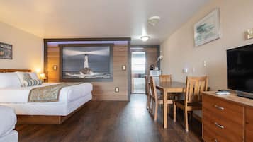 1 bedroom, desk, iron/ironing board, WiFi