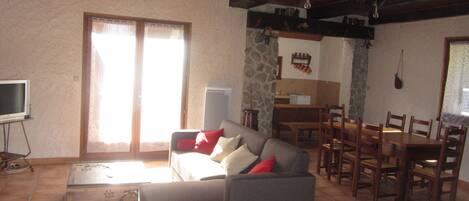 TV, aparelho de som