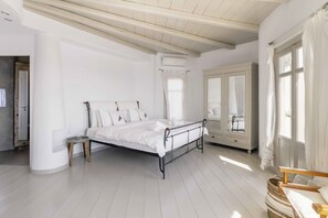 5 chambres, fer et planche à repasser, Wi-Fi gratuit, draps fournis