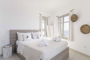 5 bedrooms, iron/ironing board, free WiFi, bed sheets