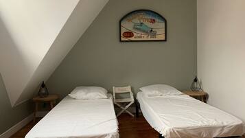 5 Schlafzimmer, Bügeleisen/Bügelbrett, Reisekinderbett, WLAN