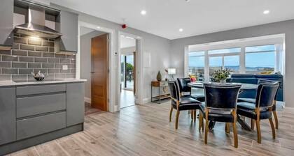 Bayview Downings - Luxury 3 Bedroom Grd Floor Apt
