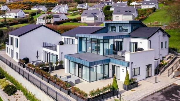 Exterior - Bayview Downings- Luxury 3 Bedroom First Floor Apt (Downings)