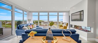 Bayview Downings - Luxury 4 Bedroom Penthouse