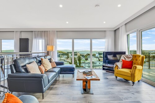 Bayview Downings - Luxury 4 Bedroom Villa