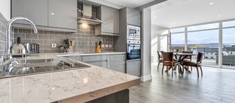 Bayview Downings - Luxury 2 Bedroom Apartment