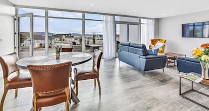 Bayview Downings - Luxury 2 Bedroom Apartment