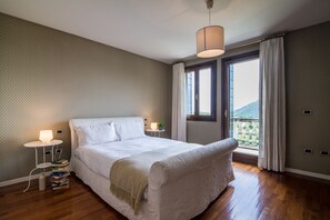 4 bedrooms, WiFi, bed sheets - Private Villa Nestled in the Euganean Hills (Tramonte)