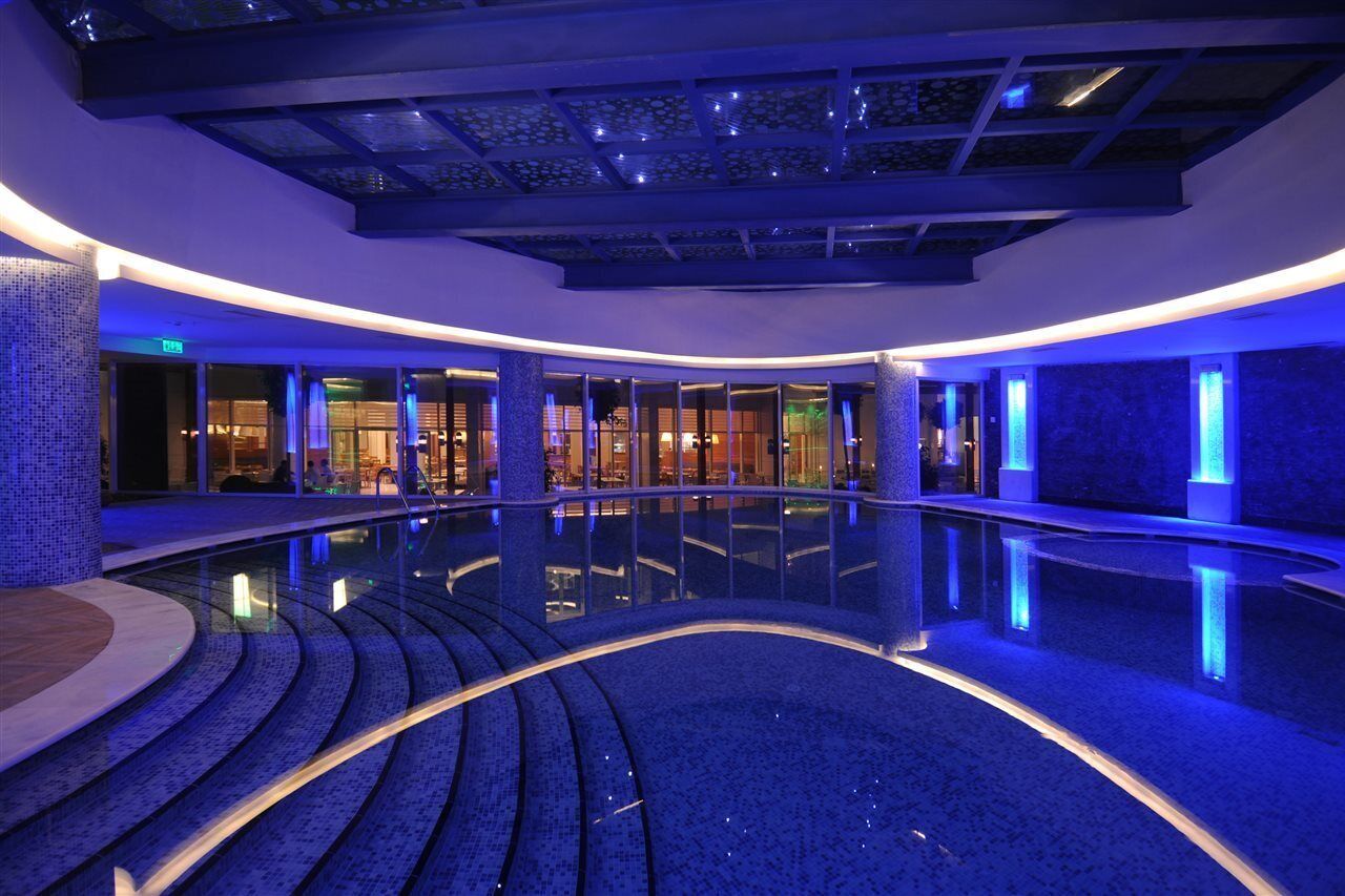 Indoor pool, outdoor pool