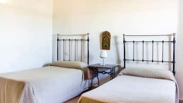 2 chambres, fer et planche Ă repasser, lit parapluie, Wi-Fi gratuit