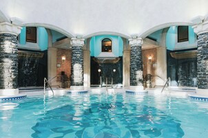Sauna seca, banheira de hidromassagem, sauna a vapor