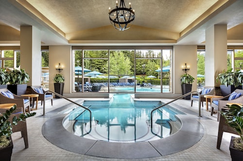 Fairmont Chateau Whistler Gold Experience