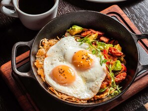 Daily cooked-to-order breakfast for a fee