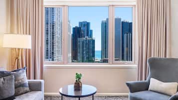 Ropa de cama de alta calidad, edredón, camas con pillow-top y minibar