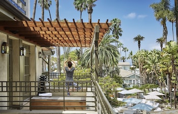 Fitness studio at Fairmont Miramar Bungalows