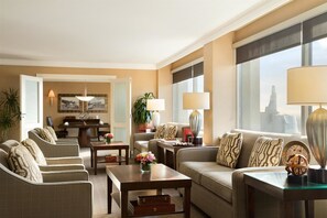 Executive lounge - The Fairmont Winnipeg Gold Experience (Winnipeg)