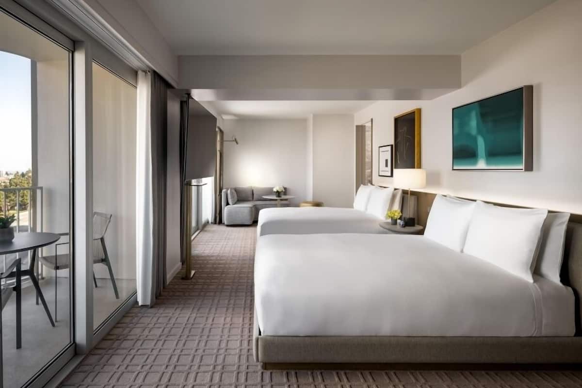 Fairmont Gold, 行政开间套房, 2 张大床, 阳台, 行政层 | 1 多间卧室、埃及棉床单、高档床上用品、羽绒被