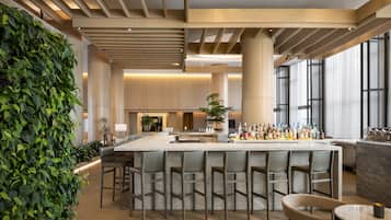 3 bars, lounge dans le hall, bar sur le toit
