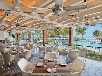 4 restaurants, breakfast, lunch, dinner served; farm to table cuisine at Fairmont El San Juan Villa Experience