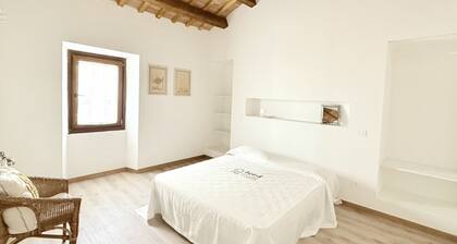 S231 - Sirolo, delightful apartment in the center