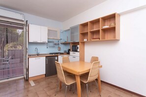 Fridge - M278 - Marcelli, delightful two-room apartment with terrace (Marcelli)