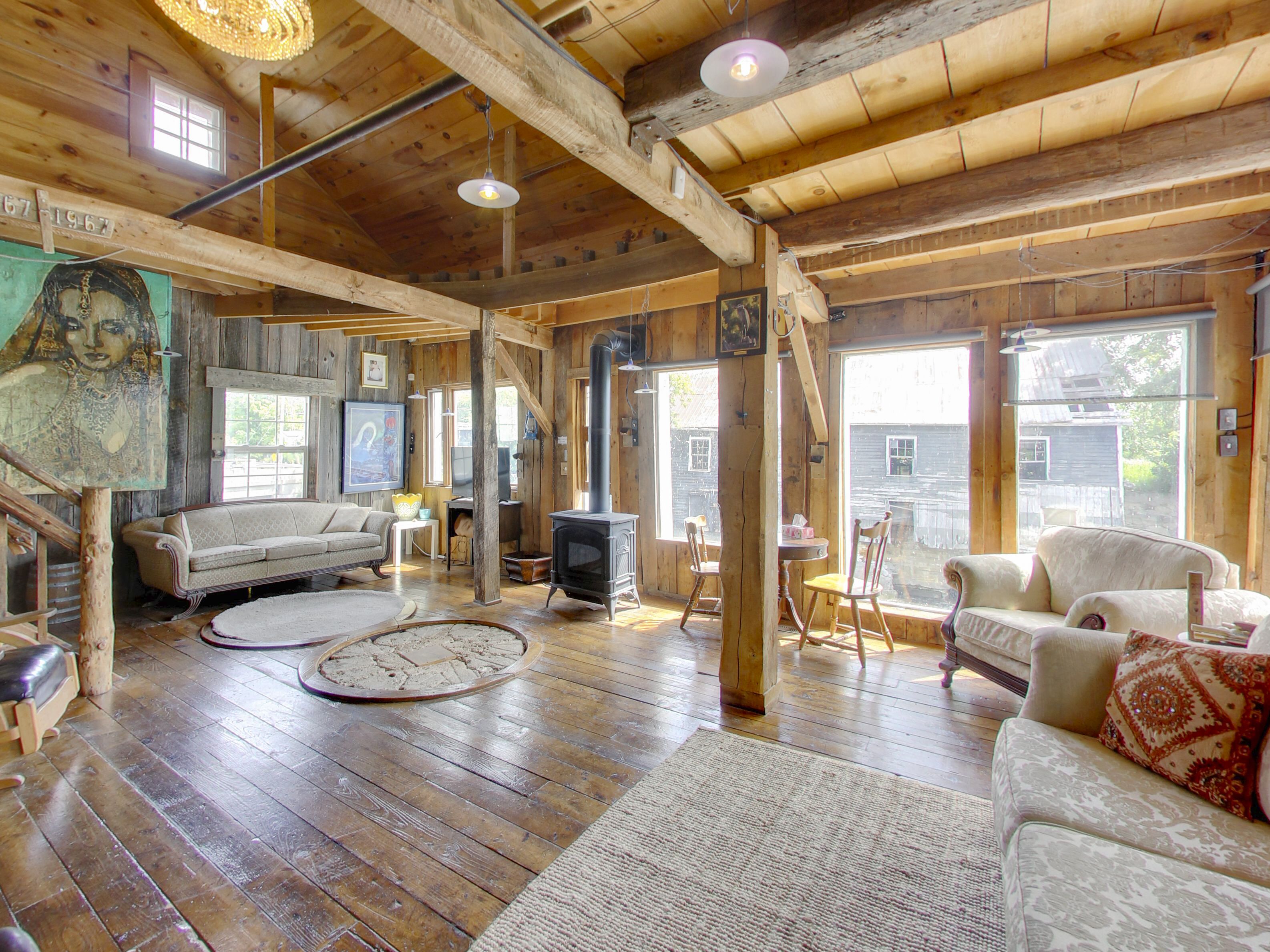 Family Cottage (Stockdale Mill) | Living area | 36-inch flat-screen TV with digital channels, Smart TV, fireplace