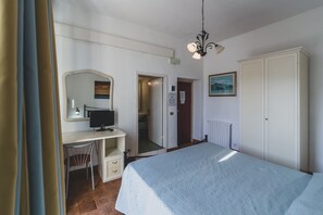 Chambre Standard double, salle de bain attenante, vue sur la mer (MATRIMONIALE VISTA MARE) | 1 chambre