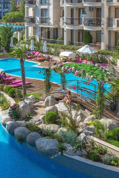 Harmony Suites Saint Vlas