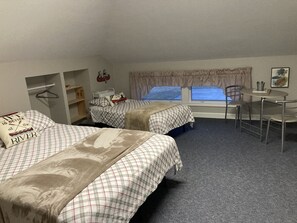 3 bedrooms, iron/ironing board, travel cot, free WiFi