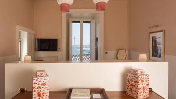 Deluxe Room, Sea View | 1 bedroom, premium bedding, down comforters, minibar