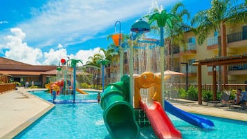 4 outdoor pools