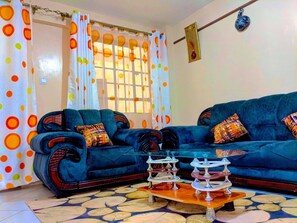 TV - City view Apartments (Nairobi)