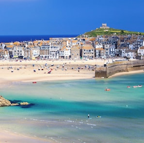 Beach nearby - Trestenor Cottage St Ives town. Cosy Cottage. (St.Ives)