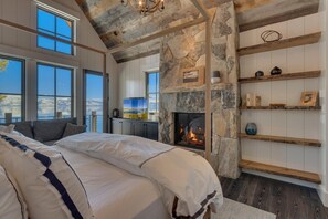 5 bedrooms, internet