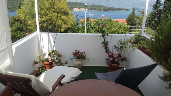 Apartment (1 Bedroom Apartment with Terrace) | Ausblick vom Zimmer