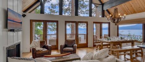 TV, fireplace, stereo