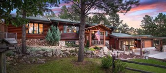 The Lodge Suite at Dakota Dream B&B. Secluded, Close to Custer, Great Breakfast!