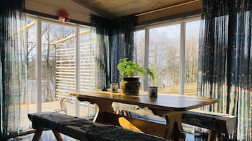 Småhus | 1 soverom, strykejern/-brett og sengetøy