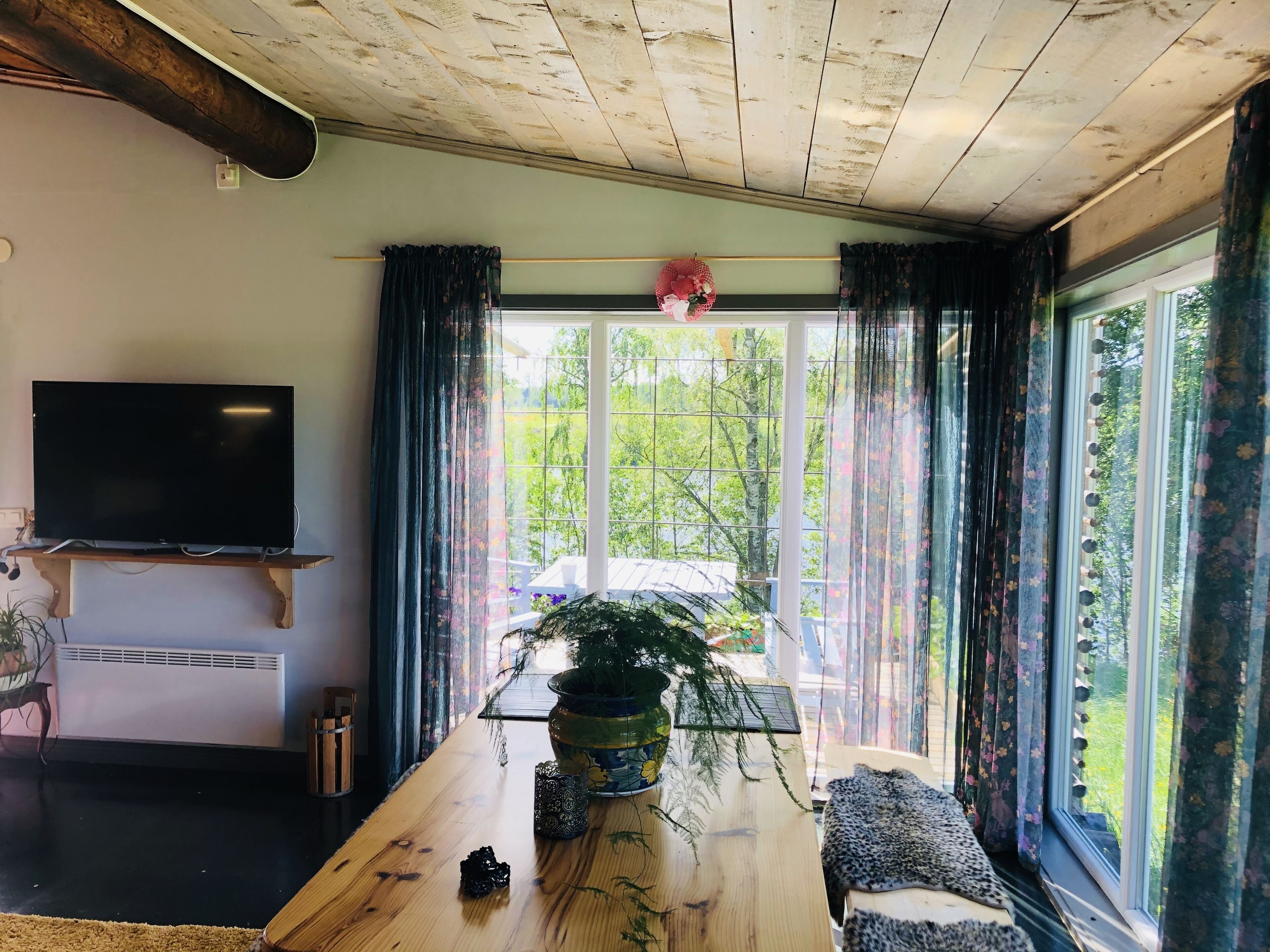 Cottage | 1 bedroom, iron/ironing board, bed sheets