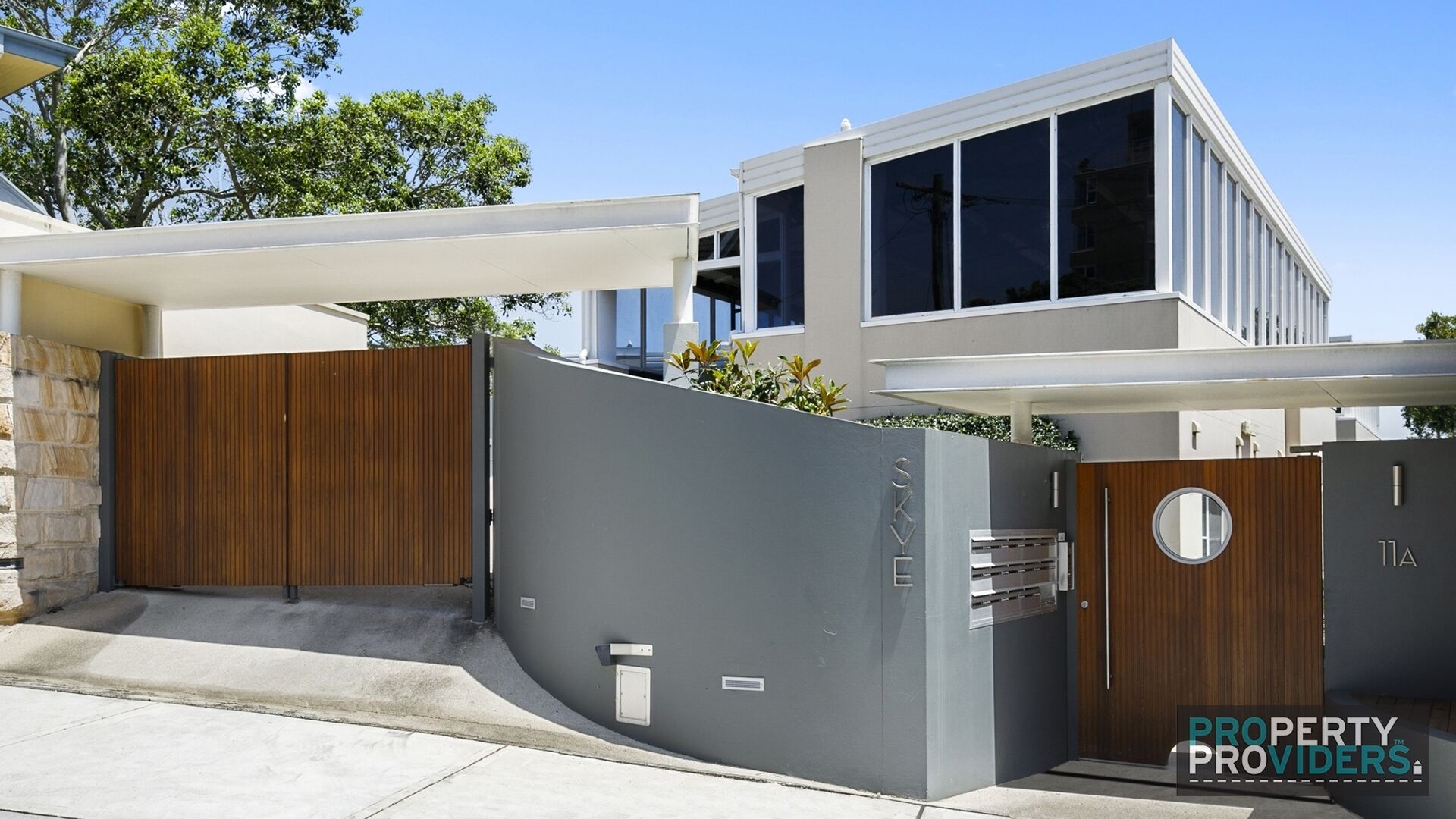 Manly Harbourside Executive Apartment — image 30