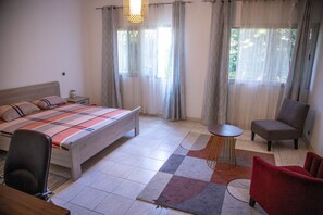 2 bedrooms, in-room safe, desk, iron/ironing board - Premier Residence at the heart of Dakar (Dakar)