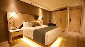 Premier-Doppelzimmer | Select-Comfort-Betten, Zimmersafe, individuell dekoriert, Schreibtisch
